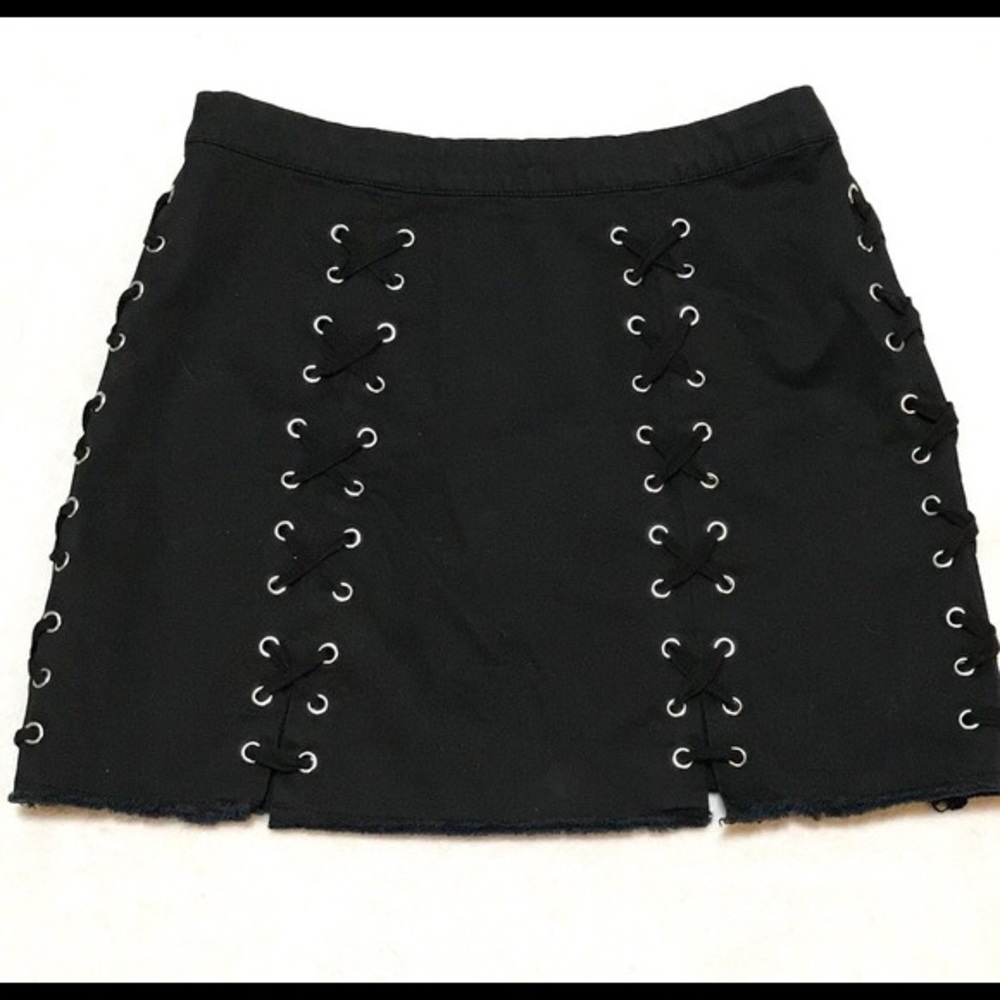 Forever 21 Black Lace Up Skirt - M